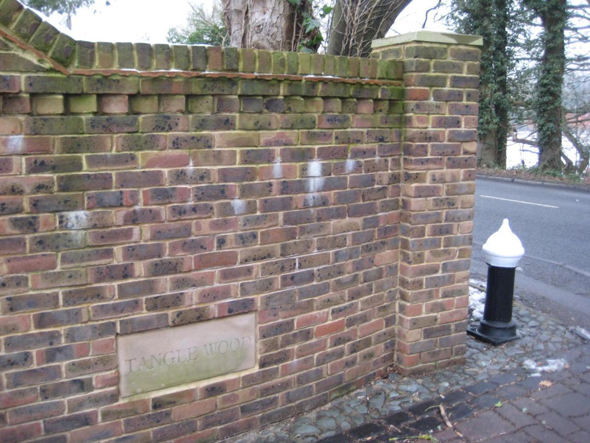 Tanglewood Gatwick